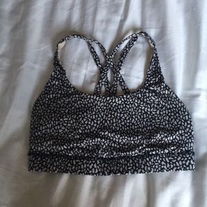 Lululemon sports bra